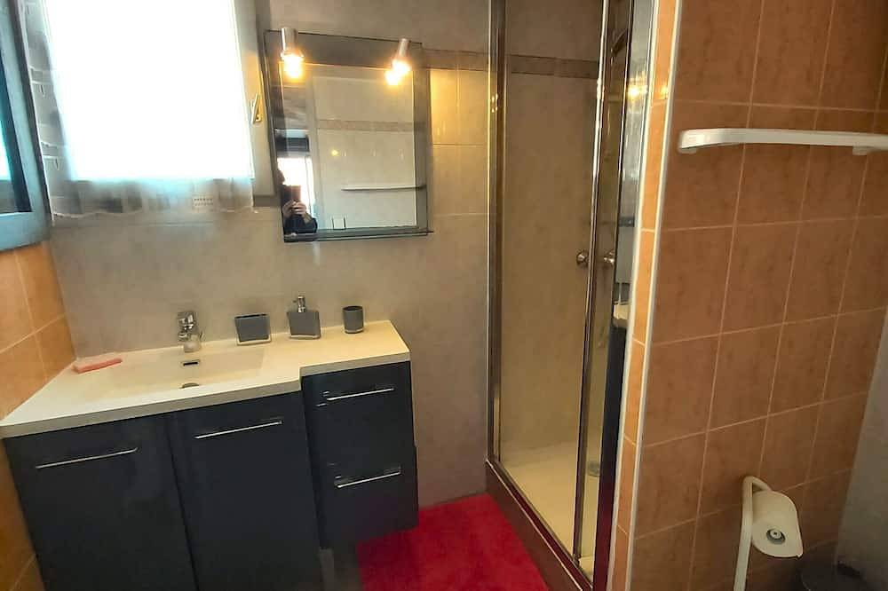 Appartement entier, Tramontane : Plage à 100 m, Terrasse, Clim, Wi-Fi,  près de toutes commodités in Côte Vermeille, Collioure