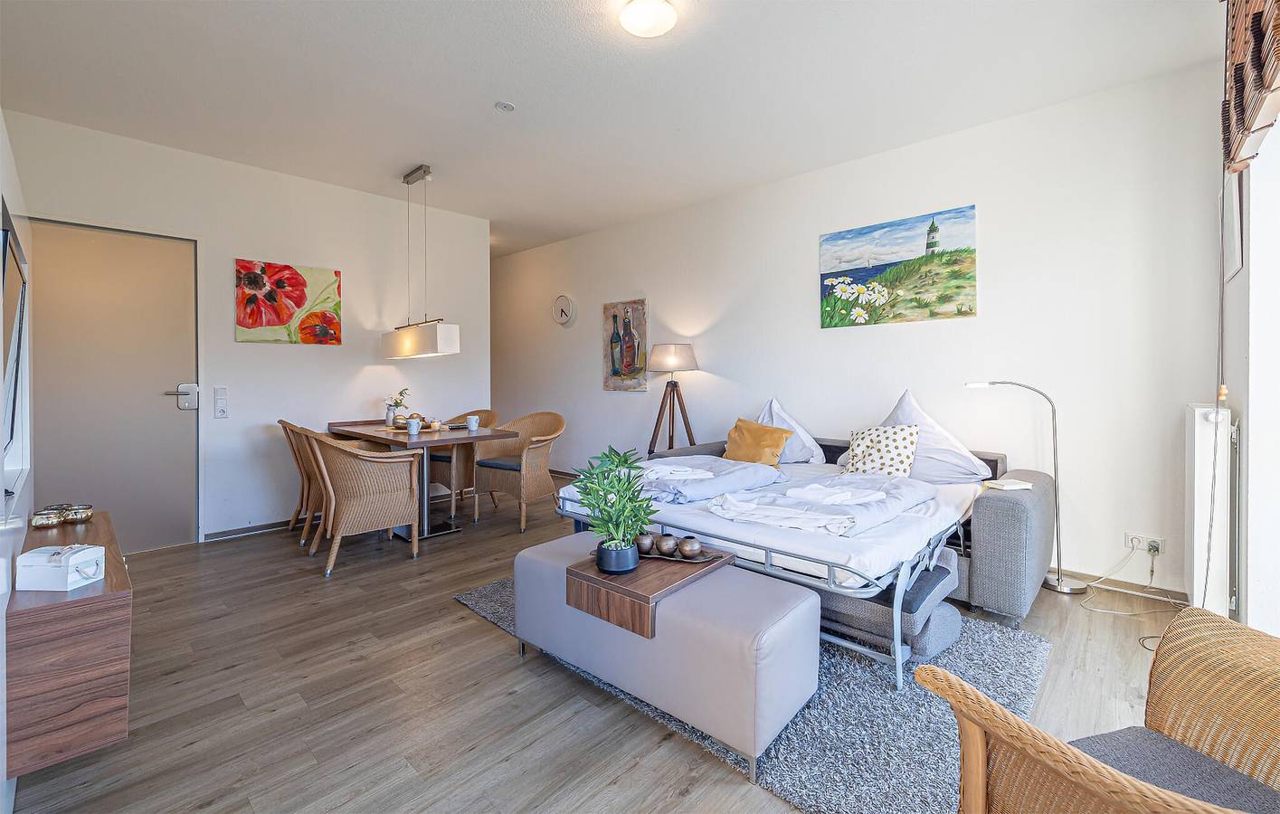 Ganze Ferienwohnung, Ferienwohnung mit Meerblick, Terrasse und Parkplatz, 700m zum Weidefelder Strand in Olpenitz, Kappeln