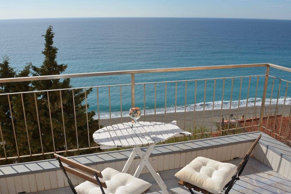 Apartamento entero, Apartamento con maravillosas vistas al mar. in Finale Ligure, Finale Ligure Municipio