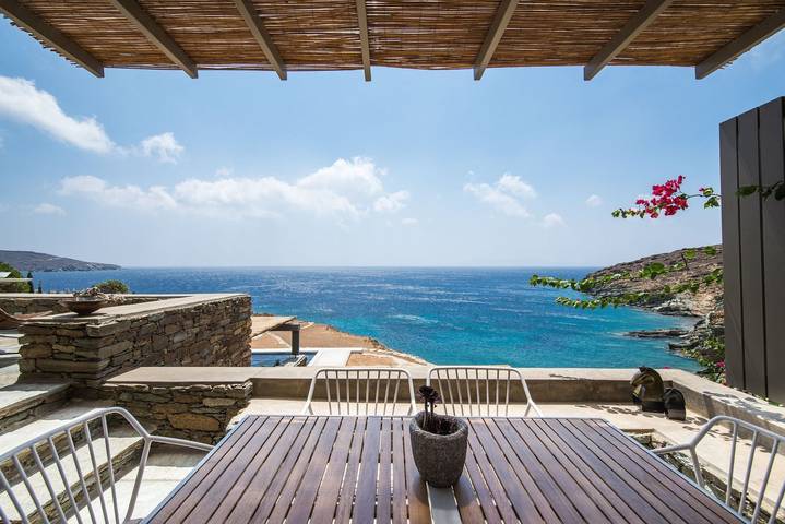 Villa for 2 people, with ocean view and pool as well as terrace in Tinos