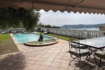 Villa pour 13 personnes, avec piscine et jacuzzi, animaux acceptés à Villefranche-sur-Mer