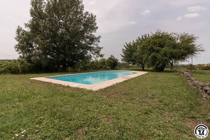 Gîte pour 6 personnes, avec jardin ainsi que piscine et terrasse, animaux acceptés dans Haute-Garonne - 2