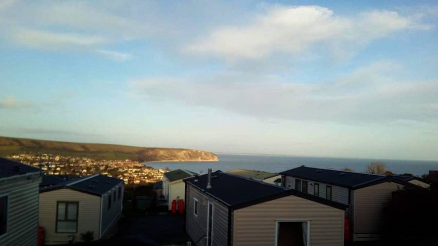 Camping voor 5 personen, with tuin and zwembad as well as uitzicht in Dorset