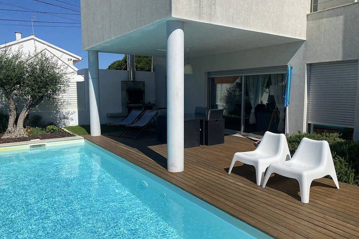 Location de vacances pour 8 personnes, avec jardin dans Aldeia Do Meco