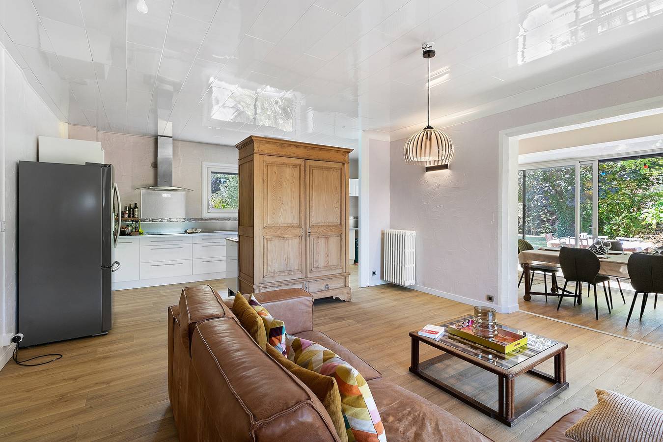 Ferienhaus Le Triton de Bergerac – Moderne Villa mit Pool und großem, bewaldetem Park in Bergerac, Périgord Pourpre