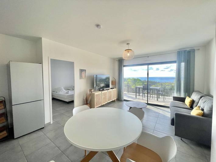 Apartamento entero, Apartamento de 2 Piezas Tranquilo con Terraza - Cargese Centro in Cargèse, Parc naturel régional de Corse
