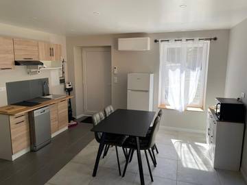 Gîte pour 3 personnes, avec terrasse à Étoile (homonymie)