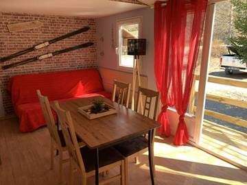 Gîte pour 5 personnes, avec jardin et terrasse à Saint-Léger-les-Mélèzes