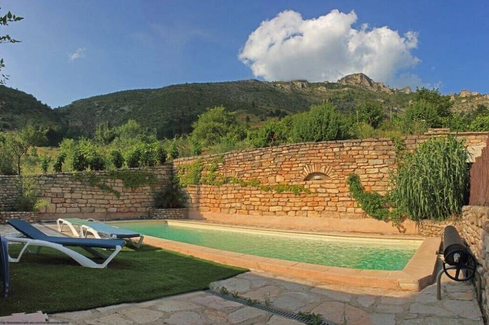 Maison entière à louer pour 14 personnes dans les Gorges du Tarn in Gorges du Tarn Causses, Parc national des Cévennes