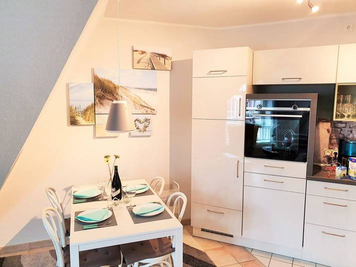 Ganze Wohnung, Kleine Schwalbe We 18: strandnahe und moderne 2-Zimmer-Fewo in Kühlungsborn Weststrand, Kühlungsborn