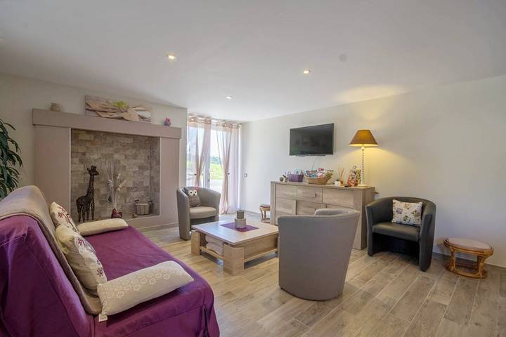 Gîte pour 2 personnes, avec terrasse et jardin à Saint-Barthélemy (France) - 2