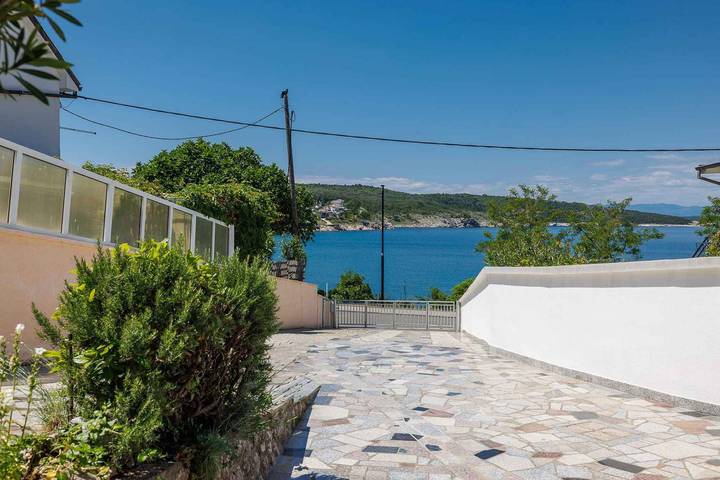 Appartement de vacances entier, Appartement de vacances avec climatisation front de mer in Silo (Krk), Krk