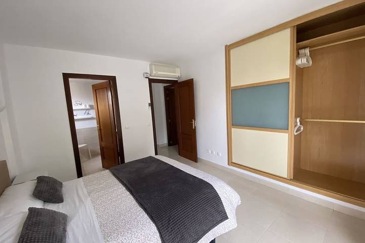 Ferienwohnung für 4 Personen, mit Balkon und Garten sowie Pool in Cala Bona - 3