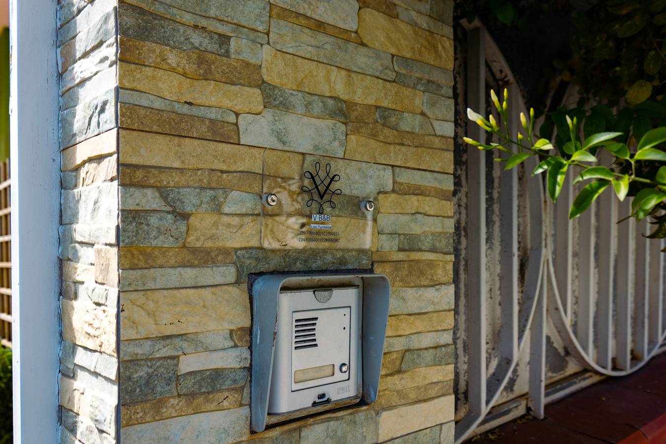 Vbeb Macrame Rooms Agrigento 'Double Room with External Bathroom' with Balcony, Wi-Fi and Air Conditioning in San Leone, Agrigento Province