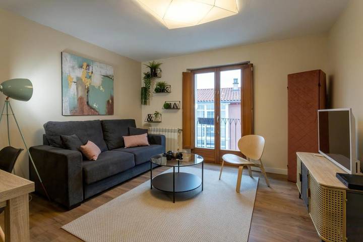 Ferienwohnung für 2 Personen, mit Ausblick und Balkon - 1