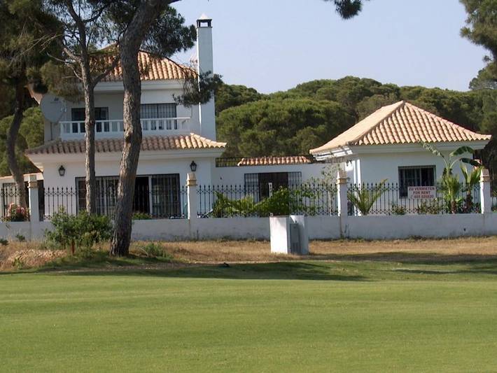 Casa de vacaciones para 7 personas, con Balcón y Terraza además de Jardín y Piscina en Nuevo Portil