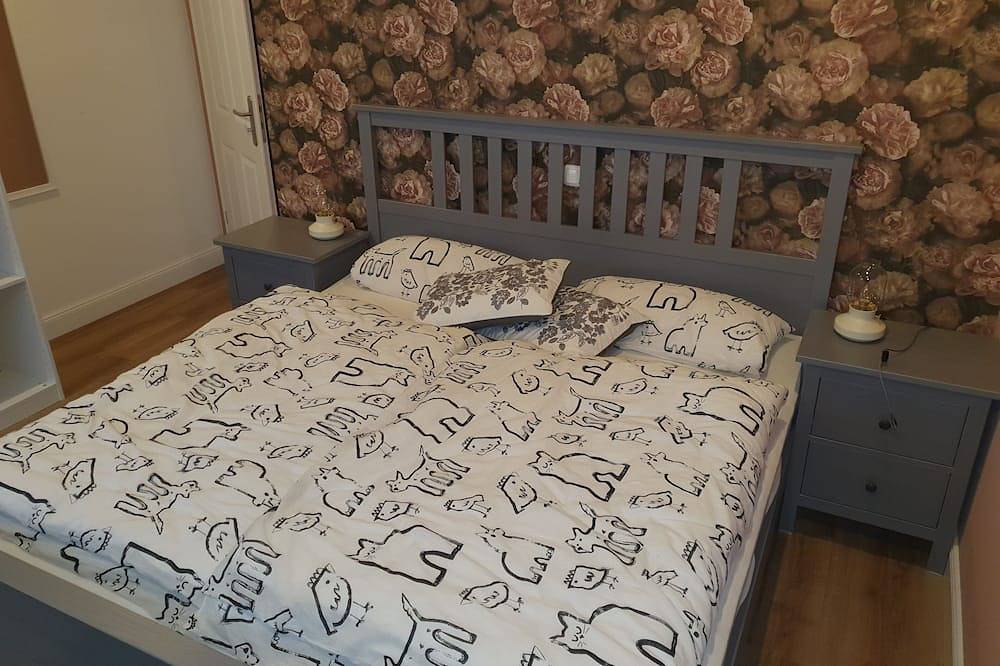 ~ Farbzauber rot in Conneforde ~ mit großer Terrasse, Garten, Sauna, in Wiefelstede, Ammerland