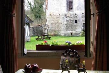 Gîte pour 14 personnes, avec jardin à Fauguernon