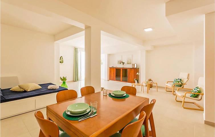 Apartamento con vistas al mar, aparcamiento y piscina in Marina di Modica, Módica