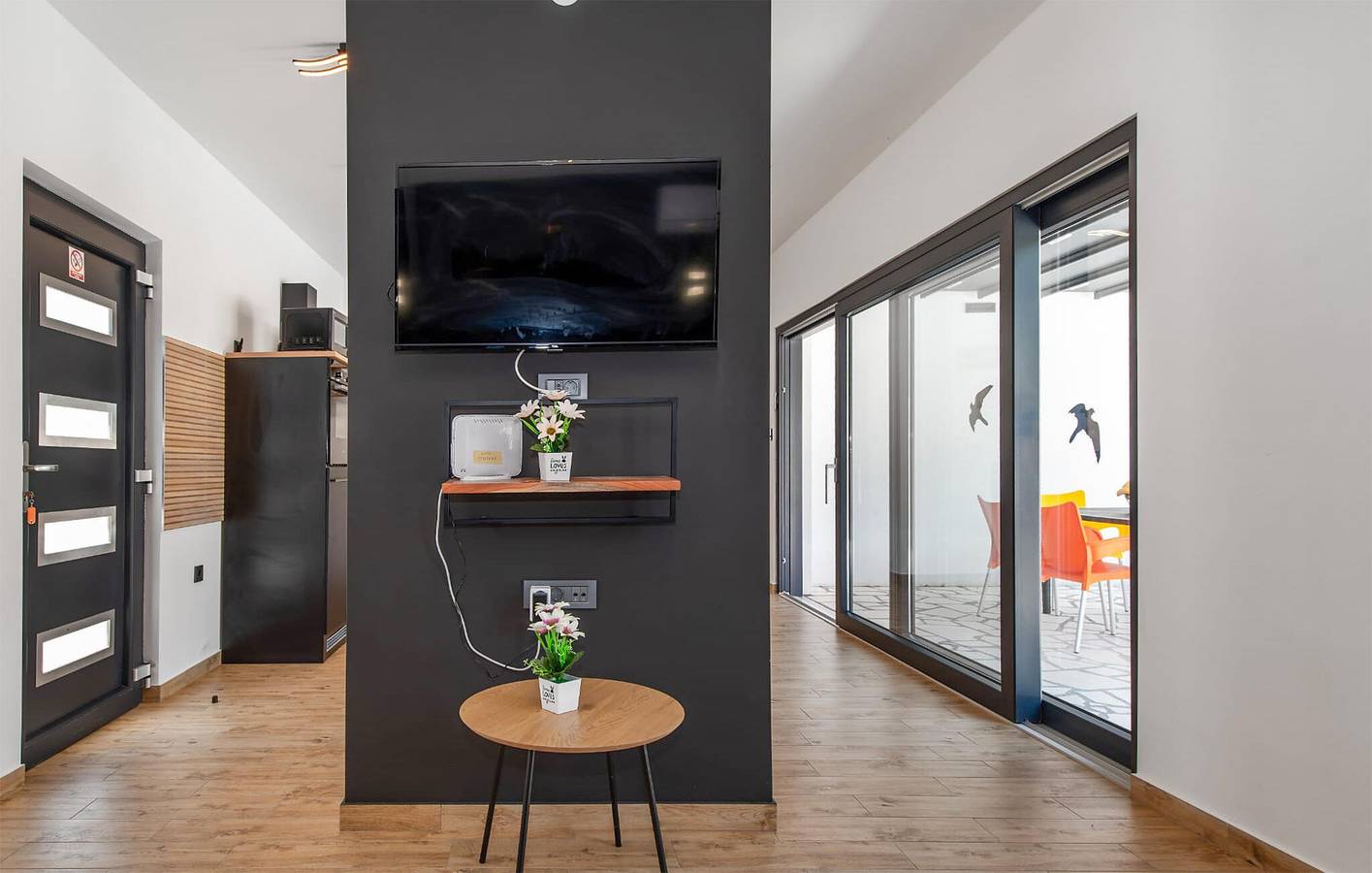 Holiday home for 6 people with terrace in Dalmatian Zagora