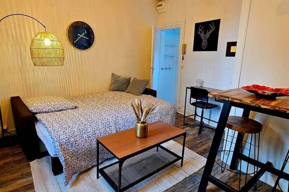 Entire apartment, La Cachette du Roi | Quiet town center in Fontainebleau, Seine-et-Marne