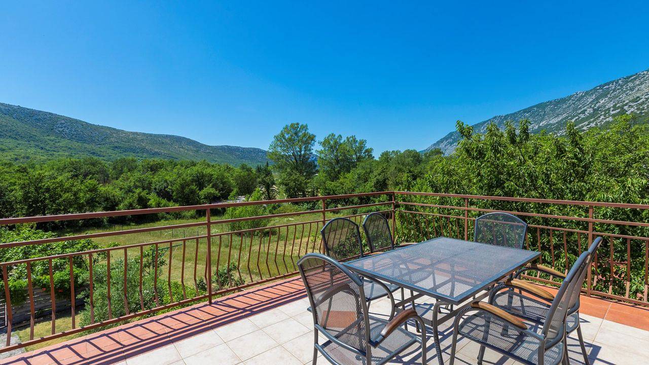 Geheel vakantieappartement, Vakantieappartement voor 4 personen met terras in Tribalj, Primorje-Gorski Kotar