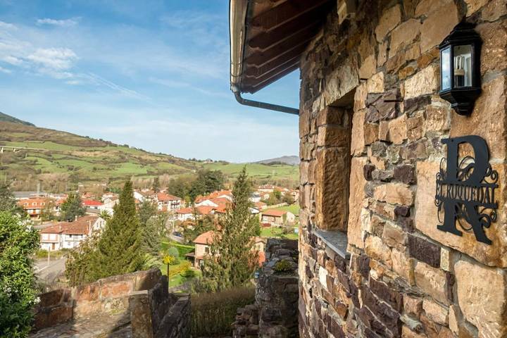 Casa rural para 6 personas, con jardín y vistas en Besaya - 2