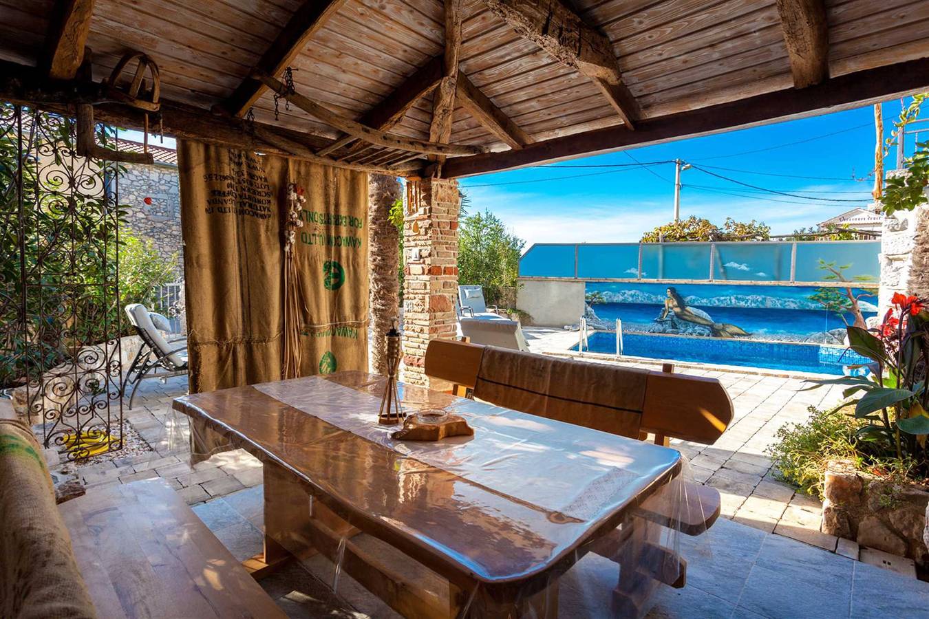 Rustikales Steinhaus Villa Dunatić mit privatem Pool in Županje, Silo (Krk)