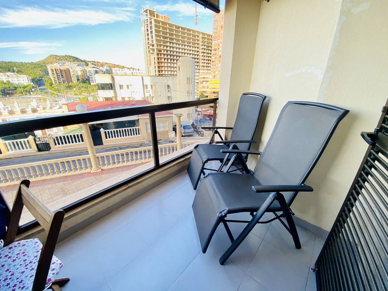 Apartamento entero, Apartamento de vacaciones para 6 personas con terraza in La Cala de Finestrat, Finestrat