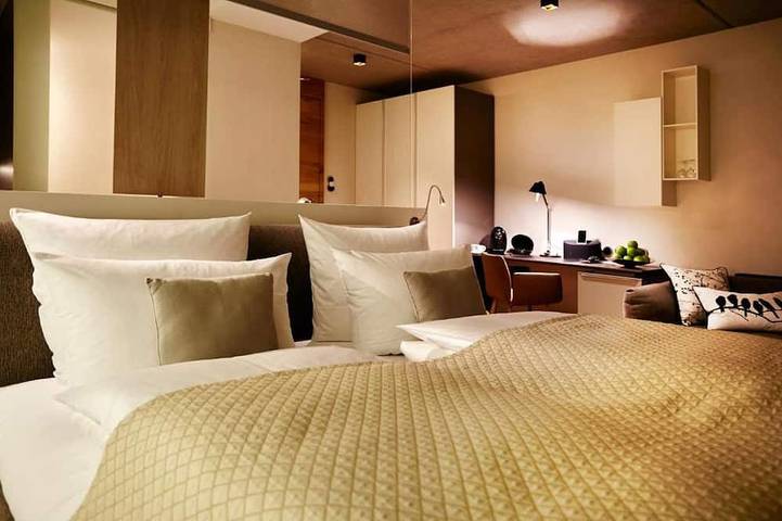 Ferienwohnung für 2 Personen, mit Pool und Balkon sowie Sauna - 1