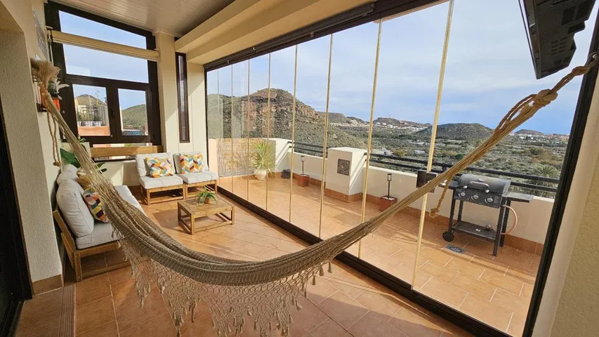 Apartamento de vacaciones para 4 personas, con balcón y piscina - 1