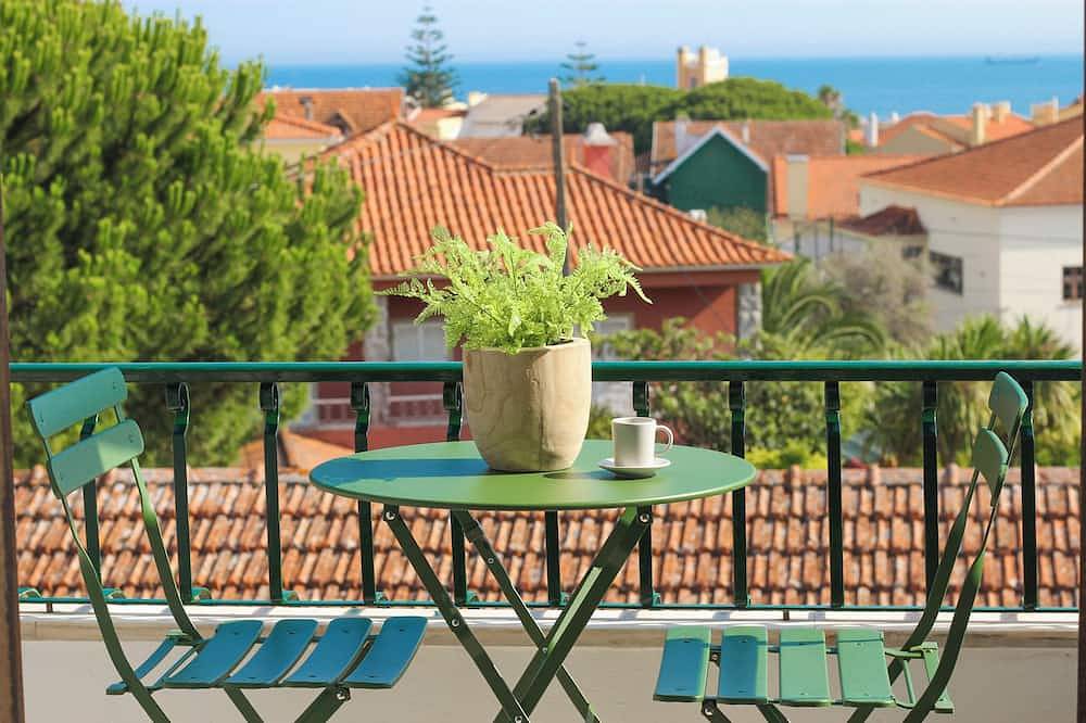 Appartamento intero, Your Place in Estoril. 4 min Walking to the Beach With Amazing sea View! in Cascais e Estoril, Distretto di Lisbona