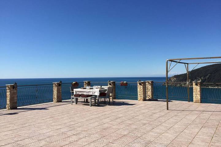 Holiday apartment for 6 people, with balcony - 1