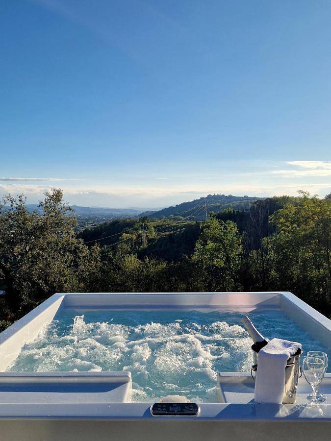 Location de vacances pour 6 personnes, avec jardin et jacuzzi à Govone - 2