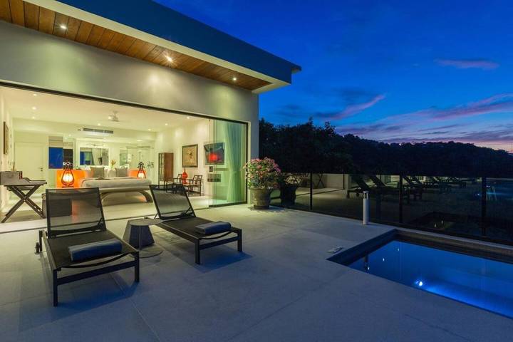 Casa de vacaciones para 8 personas, con balcón además de piscina y jacuzzi en Koh Samui