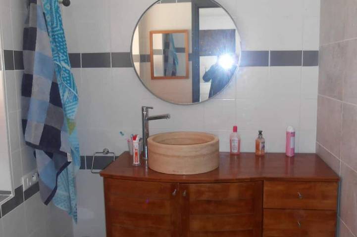 Self-contained apartment in a villa on 4000 square metres of land in Fuveau, Mediterranean Coast (France)