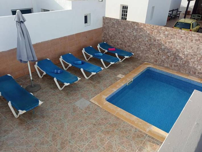 Gîte pour 3 personnes, avec terrasse et piscine à Villaverde - 3