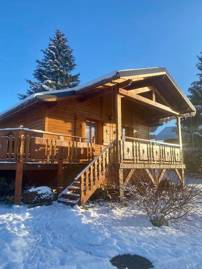 Gîte pour 6 personnes, avec terrasse ainsi que piscine et vue, animaux acceptés à Saint-Pierre (Jura) - 2