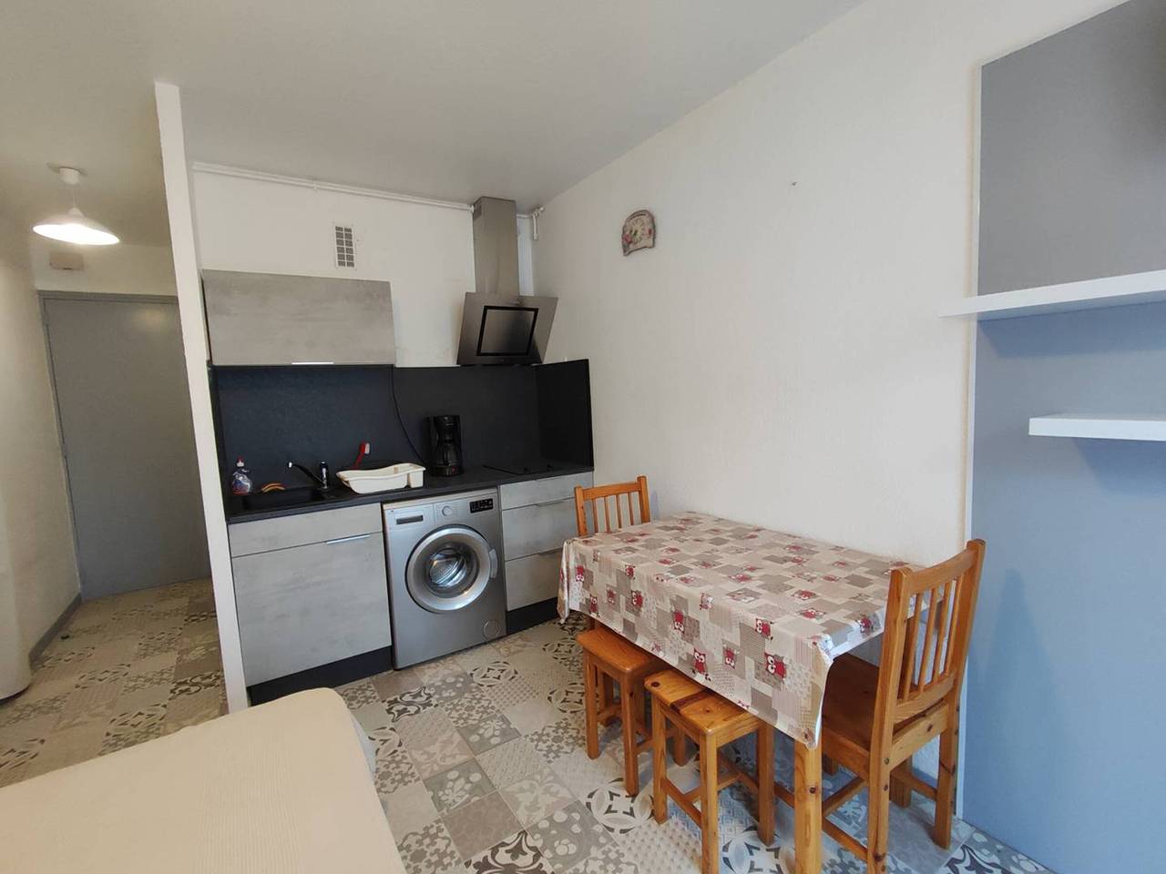 Apartamento entero, Mini estudio con logia cerca del parque Charles de Gaulle en Balaruc-les-Bains in Balaruc-les-Bains, Côte d'Améthyste