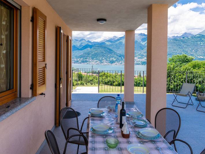 Ferienhaus für 6 Personen, mit Balkon und Terrasse sowie Garten und Seeblick in Colico - 2