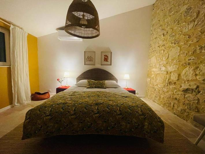 Location de vacances pour 2 personnes, avec jardin et piscine, animaux acceptés à Saint-Paul-Trois-Châteaux - 2