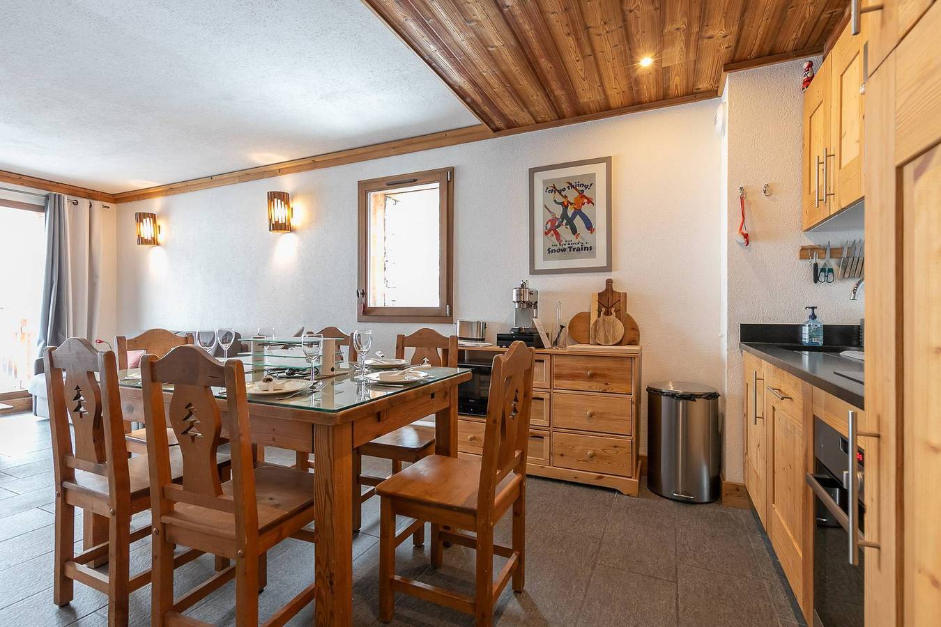 Appartement de vacances entier, Appartement sur les pistes avec terrasse in Bonneval-sur-Arc, Région de Saint-Jean-de-Maurienne