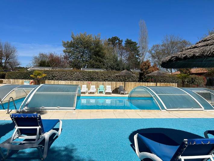 Camping pour 3 personnes, avec terrasse et piscine à Arès - 3
