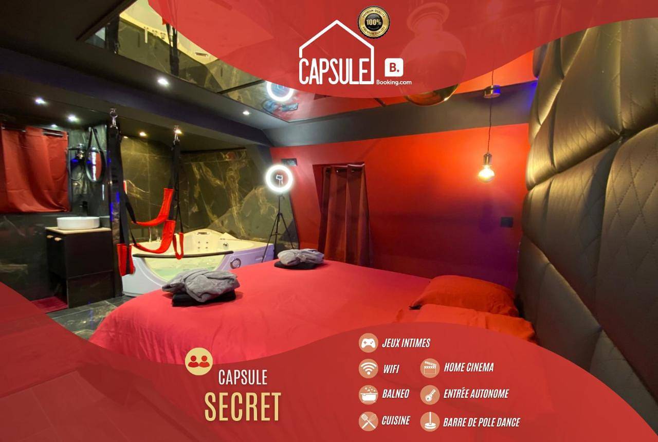 Capsule Secret - Jacuzzi - Netflix & Home cinéma - Jeux de couple - Barre de pole dance in Valenciennes, Région de Valenciennes