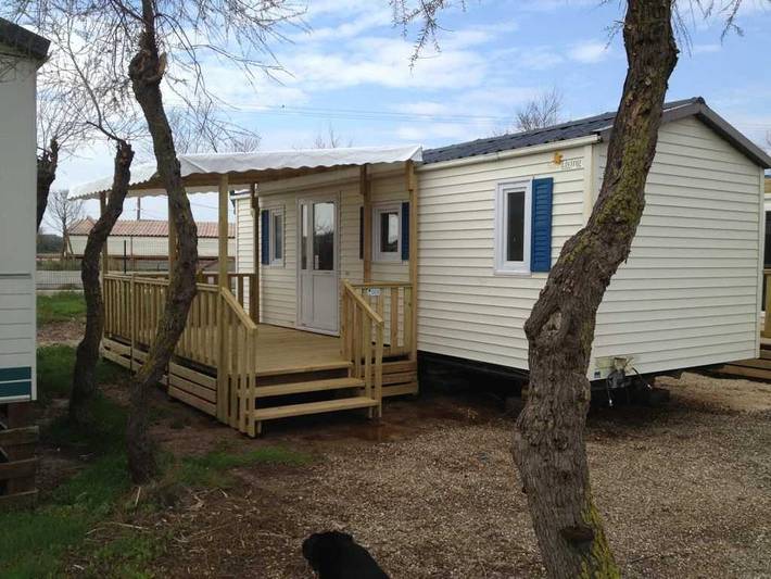 Camping für 6 Personen, mit Terrasse in Sérignan