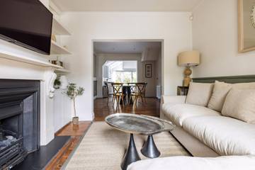 Cottage for 6 People in London, South East England, Photo 1