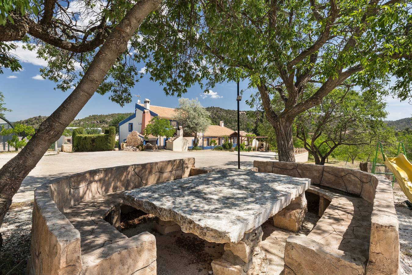 Ferienwohnung 'La Mata I' mit Bergblick, Gemeinschaftspool und Wlan in Moratalla, Murcia Binnenland