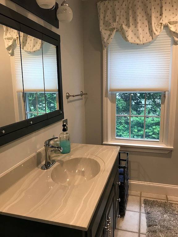 Privatstrand - 5 Schlafzimmer, 3 Bäder, 10 Personen bequem - Ocean Glimpses in Waterford (CT), Connecticut