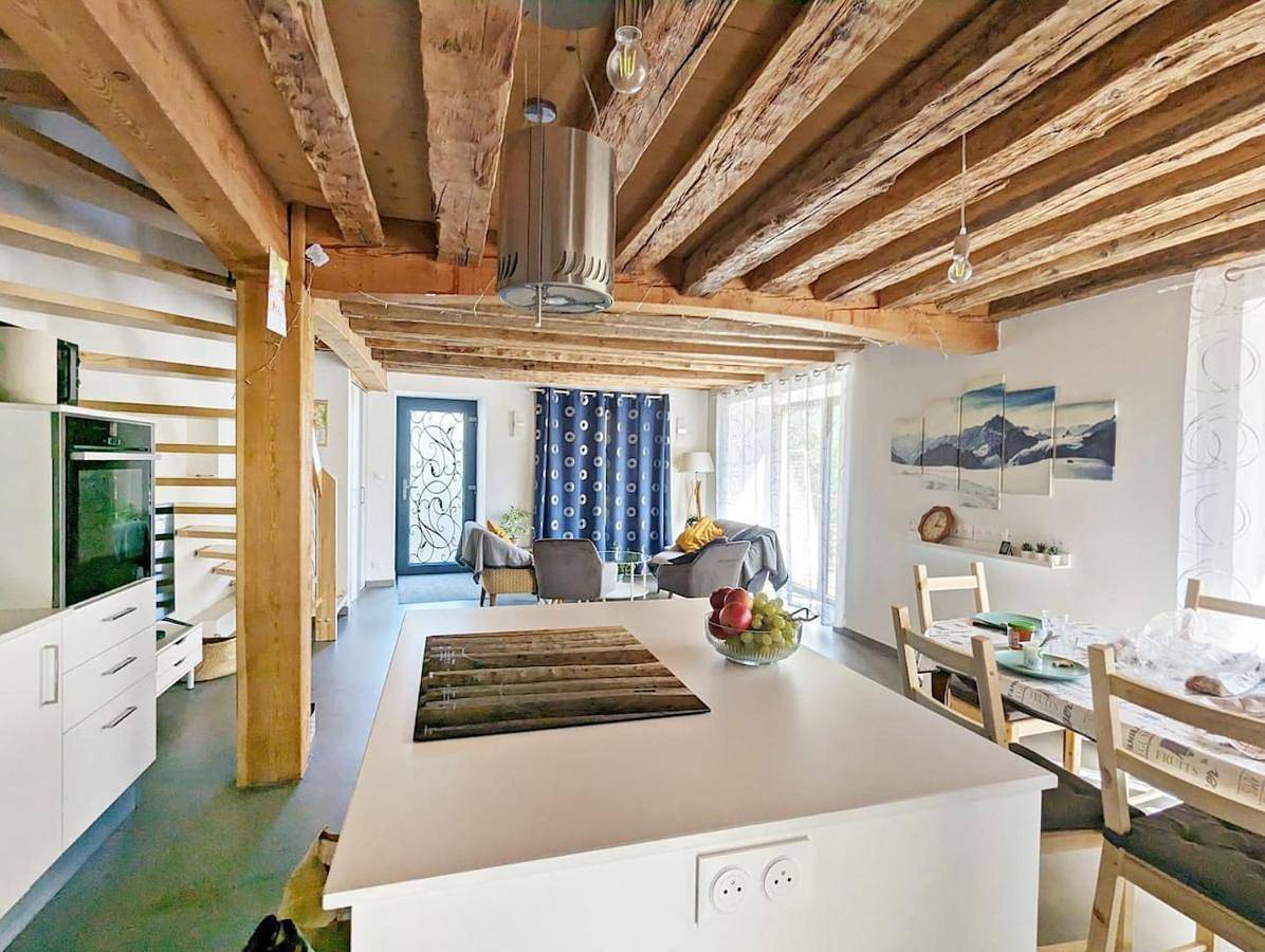 Villa Panorama - 120m2, 8 pax, 6mn des pistes, rénové, plein sud in Puy-Saint-André, Parc national des Écrins