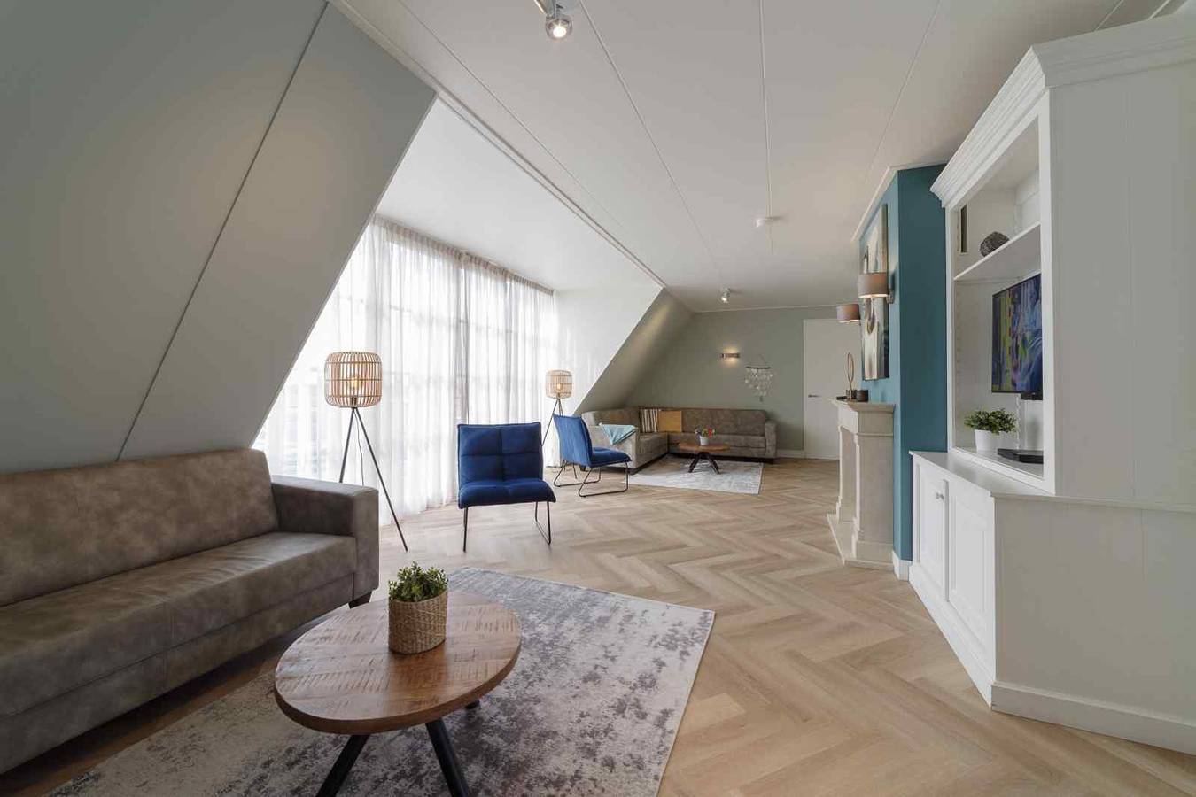 Luxus 12 Personen Ferienwohnung mit Pool und Sauna in Colijnsplaat direkt am Meer. in Colijnsplaat, Zeeuwse Kust